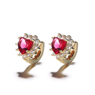 Coração de rubi com fecho traseiro ômega