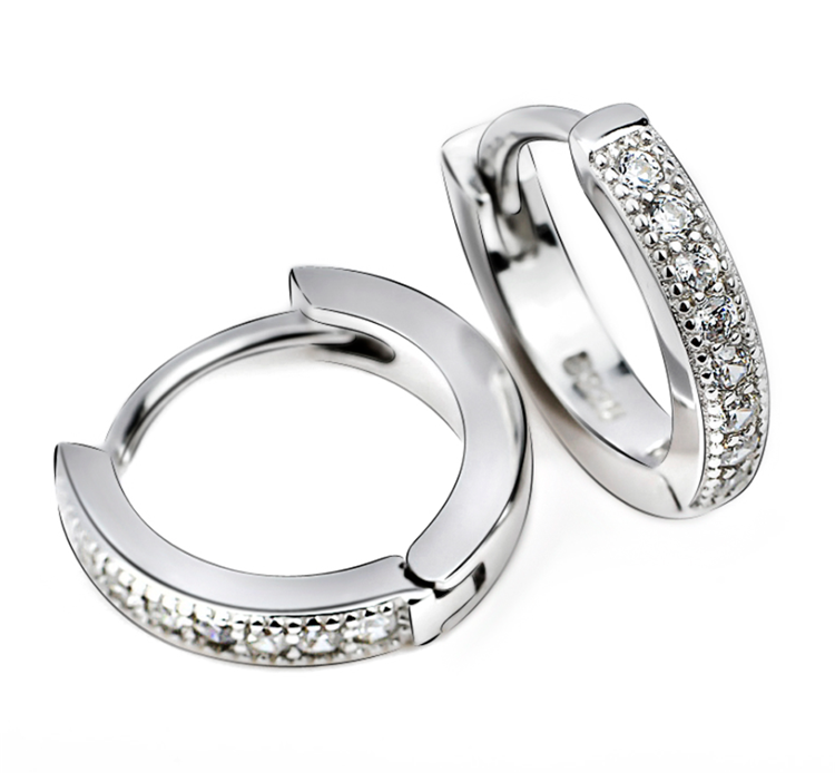 Brinco de argola Huggie Amy e Annette em ouro 14K e prata esterlina e cristal genuíno