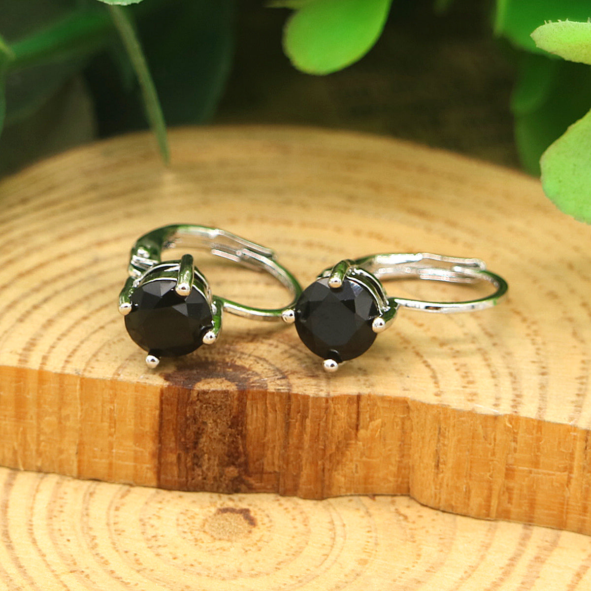 Brinco Huggie Clássico de Cristal Swarovski