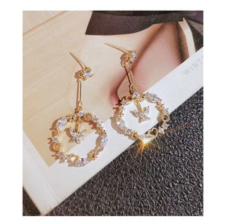 Brinco de borboleta aberto em ouro 14k com cristais Swarovski