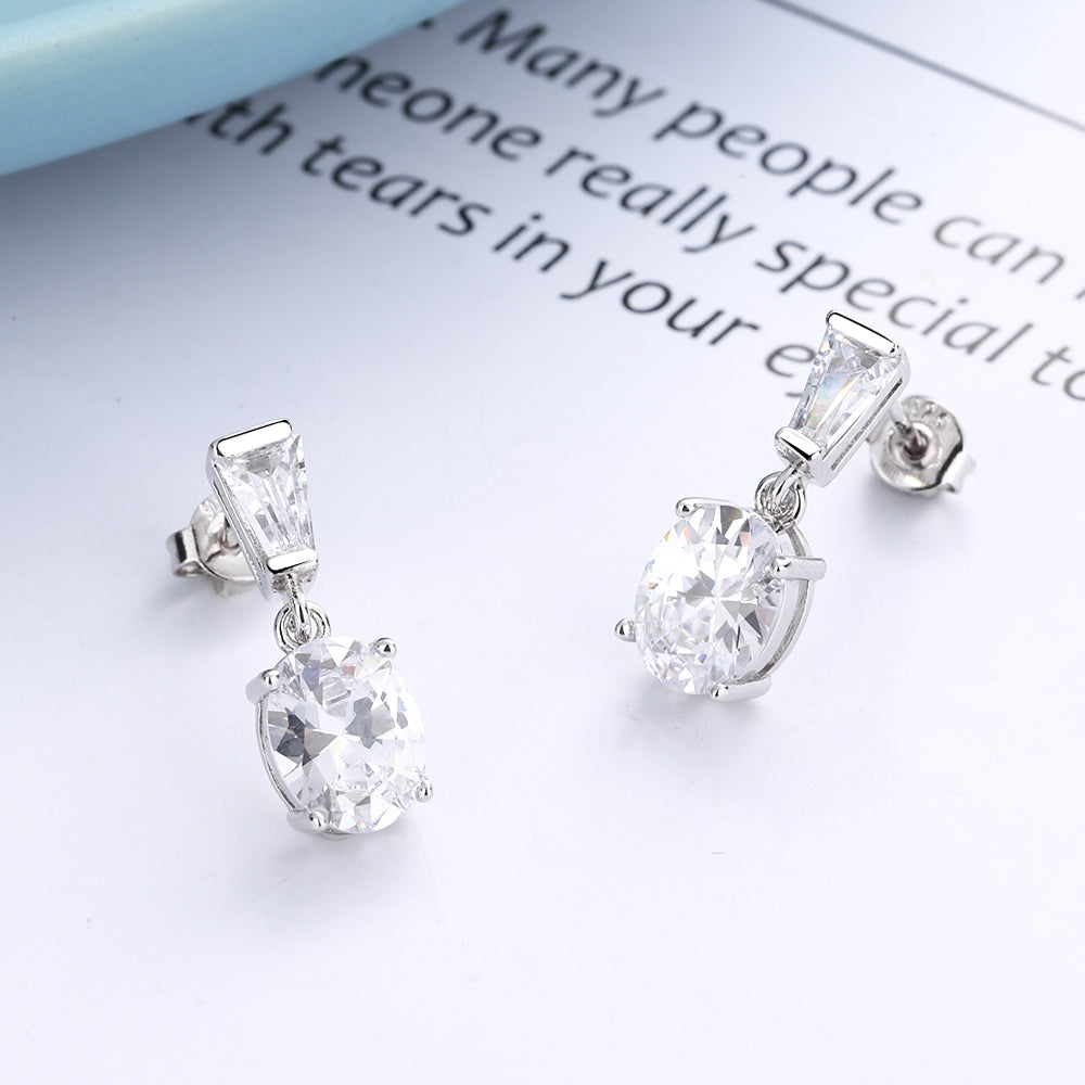 Brincos de prata esterlina com esmeralda e gota oval com cristais Swarovski