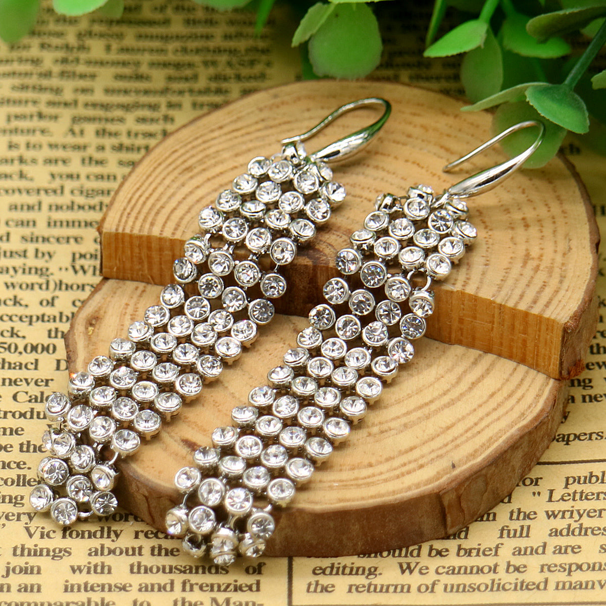 Brincos de cristal Swarovski em ouro branco 14K com pingente e pingente