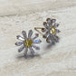 Brincos de citrino em ouro branco 18K com margaridas