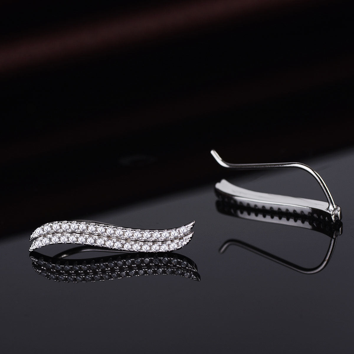 Brincos de cristal duplo wave climber em ouro branco 14K