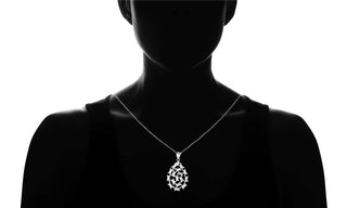 Cristal Swarovski em formato de gota d'água em prata esterlina com lapidação baguete