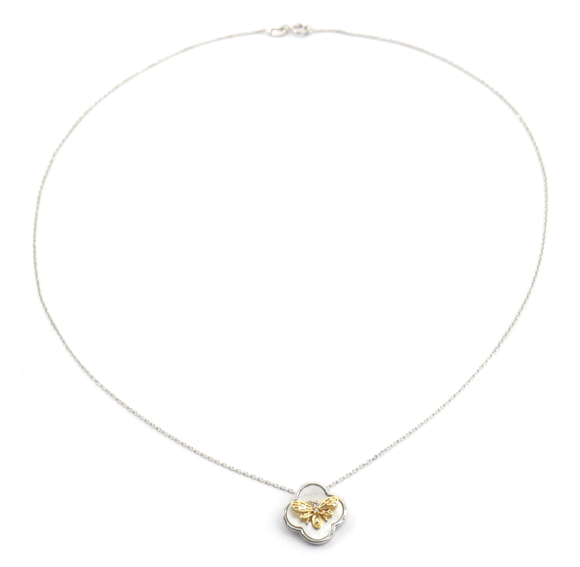 Colar de abelha em prata esterlina e madrepérola