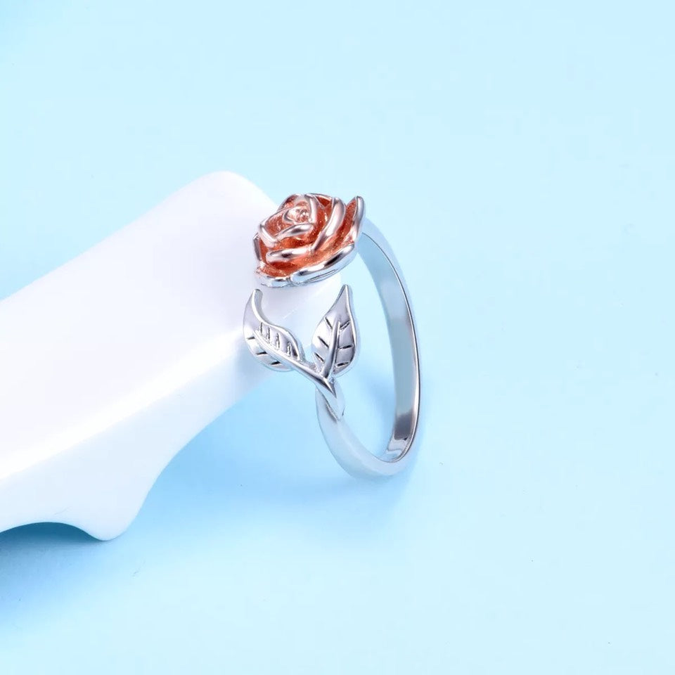 Anel ajustável de flor rosa em ouro rosa e branco