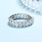 Anel da eternidade banhado a ouro branco 14 KT com corte oval e cristais Swarovski