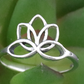 Anel de flor de lótus em prata esterlina