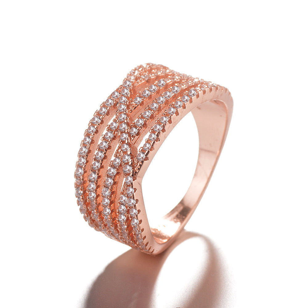 Anel de prata esterlina com cruz de cristal