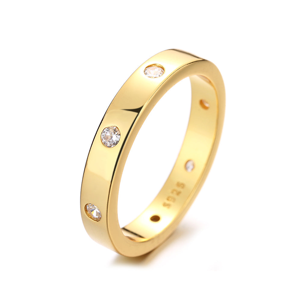 Anel de ouro 14K com faixa grossa e cristais Swarovski