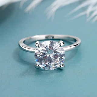 Anel redondo com garras em ouro 14k e prata esterlina com cristais Swarovski