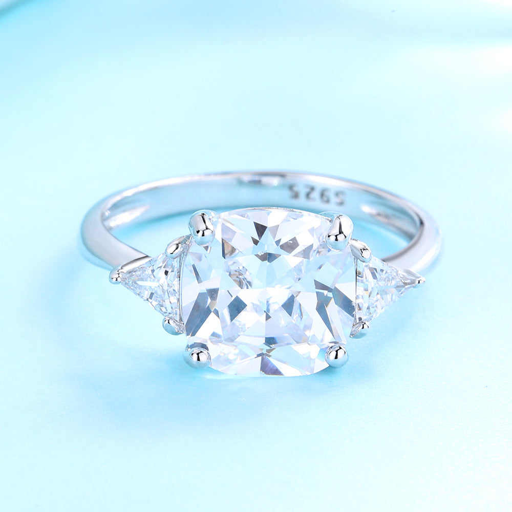 Anel de prata esterlina com três pedras e cristais da Swarovski