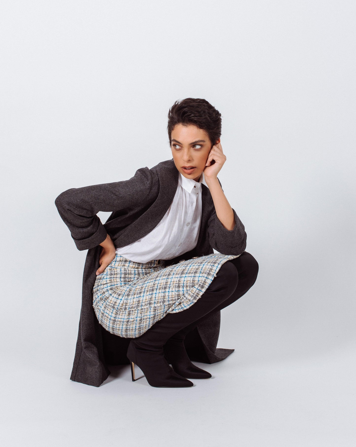 Sobretudo longo de flanela penteada cinza elegante para mulheres