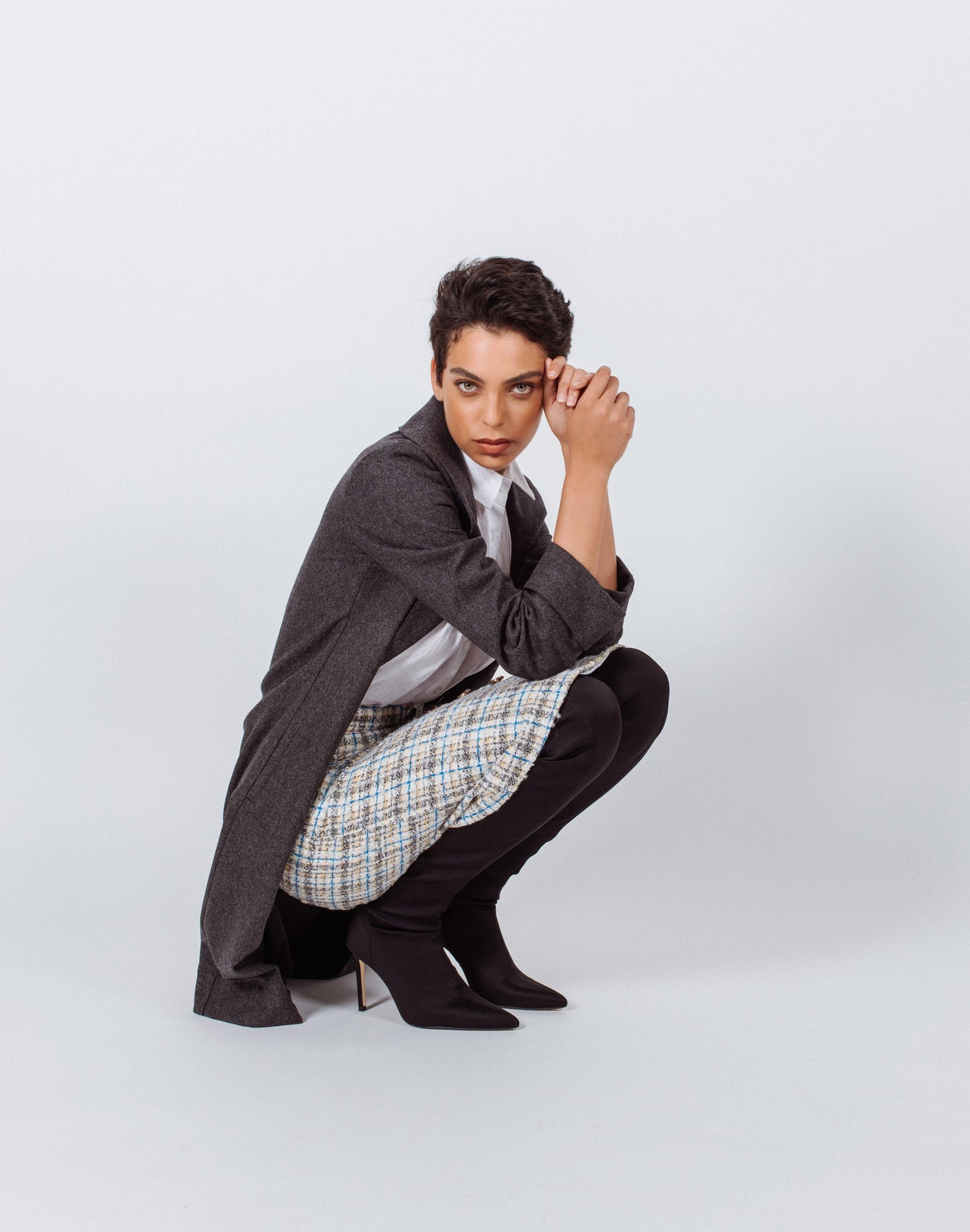 Sobretudo longo de flanela penteada cinza elegante para mulheres