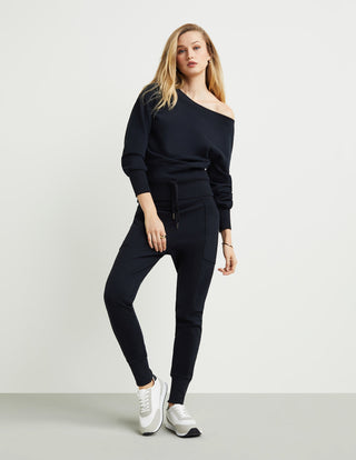 GSTQ Black