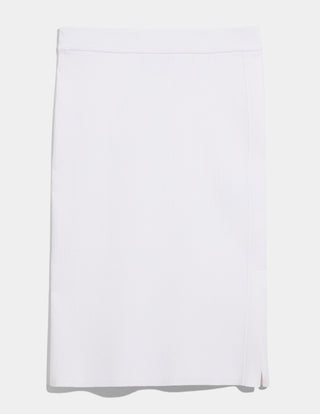 GSTQ White