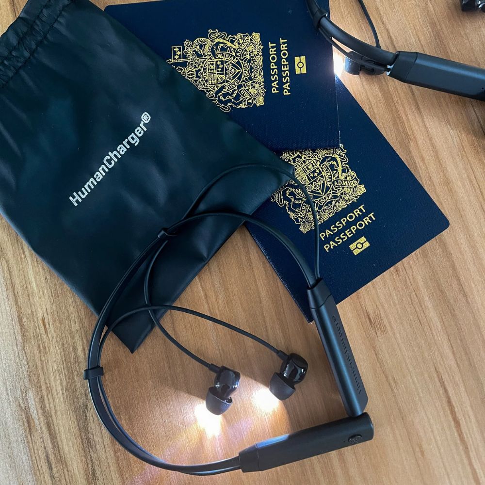 Fone de ouvido de terapia de luz HumanCharger – Luz brilhante sem UV via fones de ouvido para energia, humor, sono e jet lag – Suporte portátil para ritmo circadiano