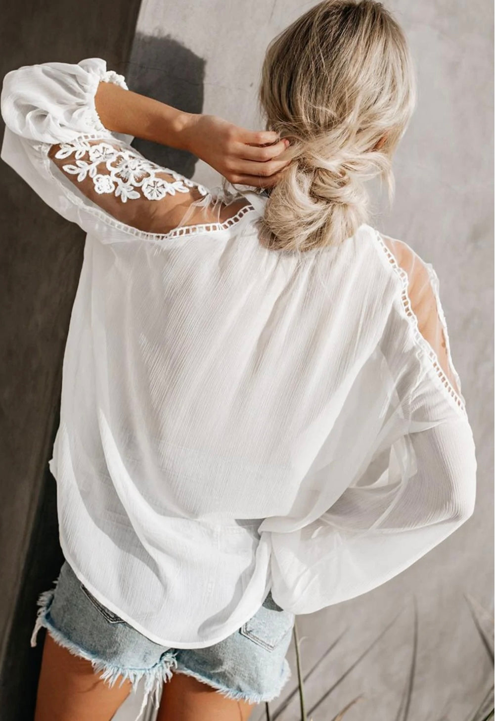 Blusa feminina Frankie &amp; Pop Peasant Invitation com renda em chiffon e manga longa balão, tamanho médio, branca