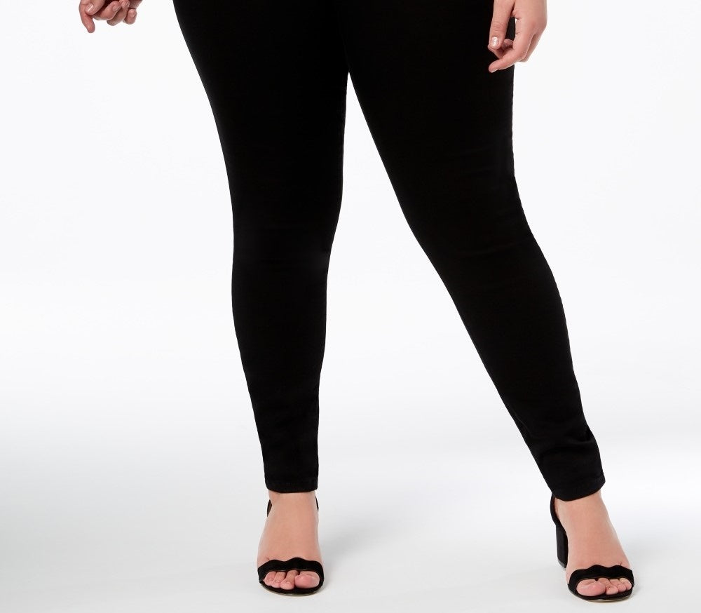 Calça jeans skinny plus size plus size e pequena da INC International Concepts, controle de barriga, além de stretch, preta, tamanho 18W