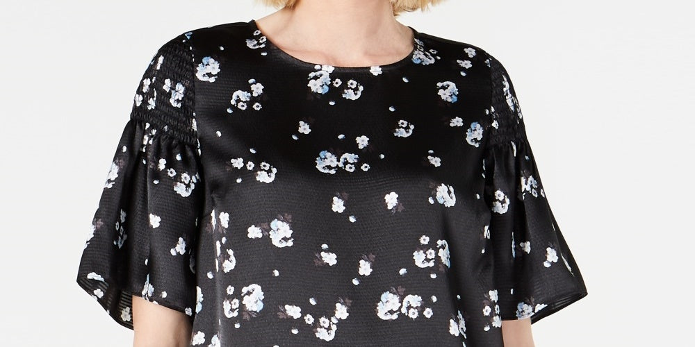 Blusa feminina Alfani com estampa floral e ombros franzidos em cetim, preta, tamanho grande