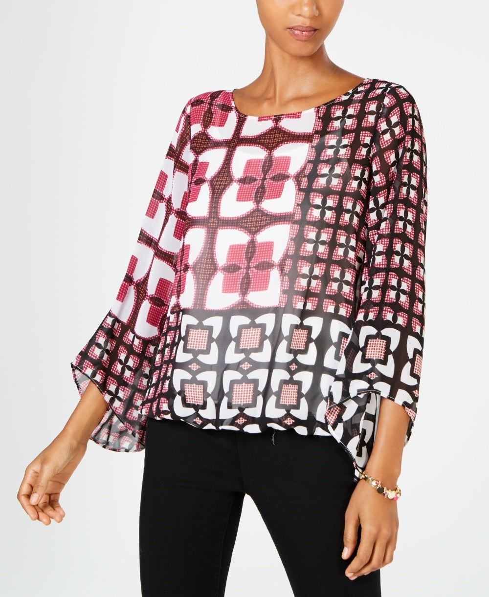 Blusa feminina Alfani com estampa rosa e manga 3/4, gola redonda, tamanho pequeno, médio