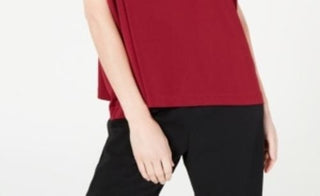 Blusa feminina Alfani com decote falso e manga curta, tamanho pequeno, vinho