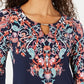 Blusa feminina estampada com decote em V e manga 3/4, azul marinho, tamanho P