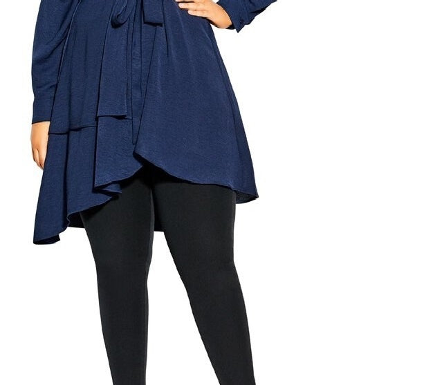 Top cruzado Shibara Surplice da City Chic Feminino da moda, azul, tamanho pequeno e pequeno