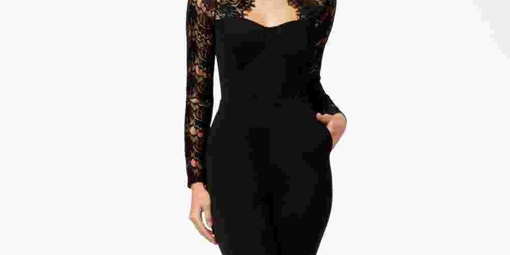 Macacão Material Girl Junior com detalhe de renda e ilusão, preto, tamanho pequeno