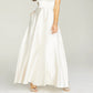 Vestido de cetim com alças nas costas e corações de lantejoulas, tamanho 13, branco