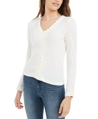 Top com botões frontais e acabamento em renda da American Rag Juniors, branco, tamanho extragrande