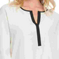 Blusa feminina DKNY com decote dividido e acabamento contrastante, branca, tamanho grande