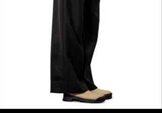 Calça Moon River com Cós em Camadas Preta