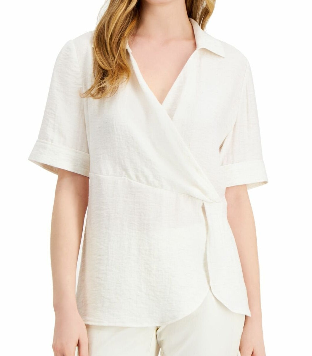 Blusa feminina Alfani com gola sobrepeliz, branca, tamanho pequeno