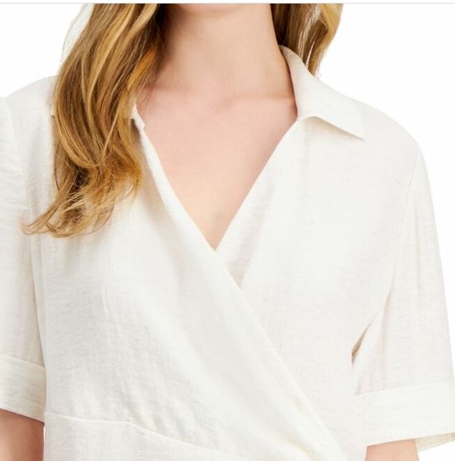 Blusa feminina Alfani com gola sobrepeliz, branca, tamanho pequeno