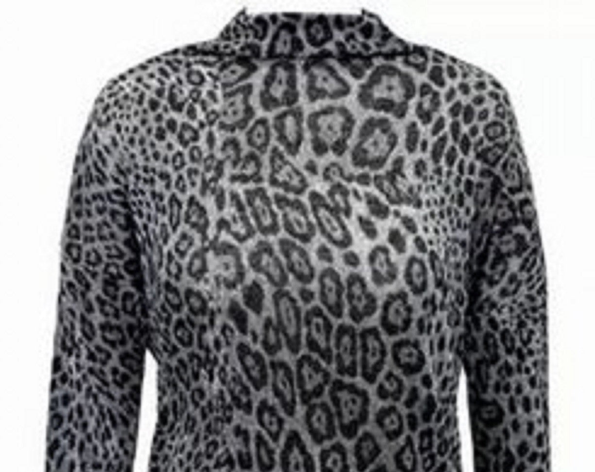 Blusa feminina com estampa animal e decote funil, cinza, tamanho médio, da INC International Concepts