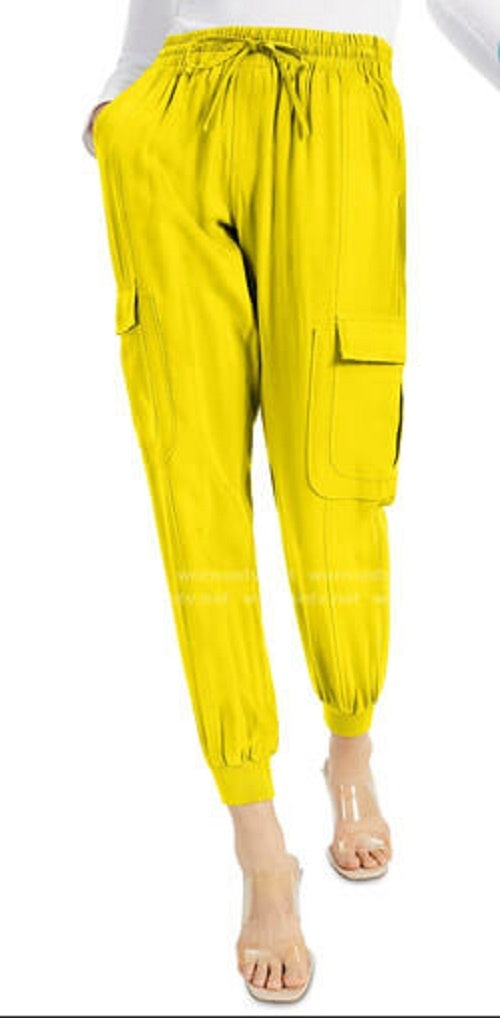 Calça jogger feminina utilitária INC International Concepts, amarela, tamanho grande