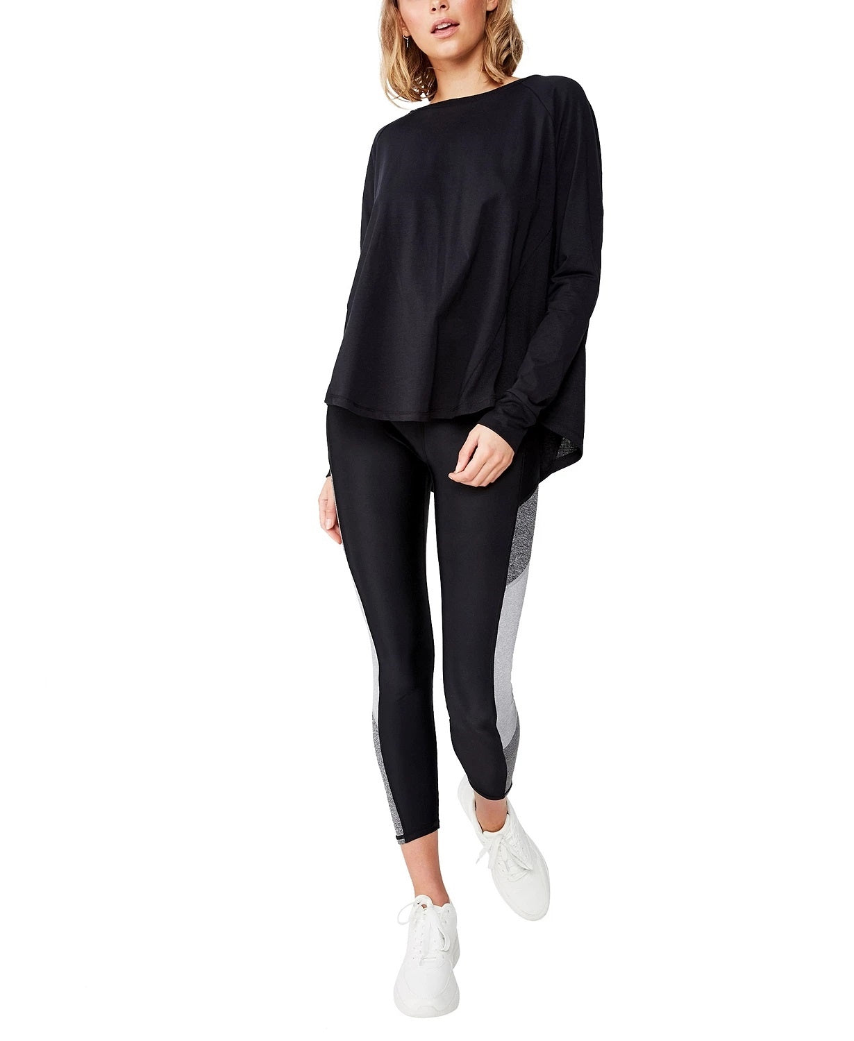 Camiseta feminina Cotton On Active Rib manga comprida preta pequena