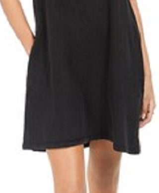 Vestido estilo camiseta feminino com um bolso, preto, tamanho grande