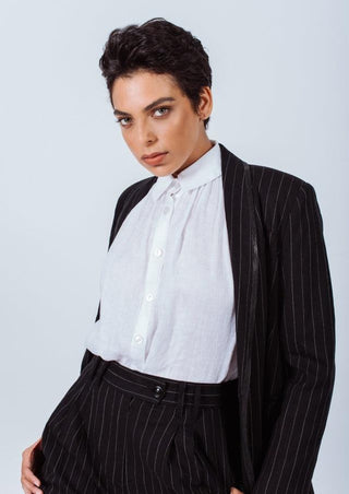 Calças de terno pretas com riscas – Calças de escritório sob medida para mulheres