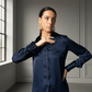 Blusa de seda feminina elegante em azul royal – Top de seda elegante