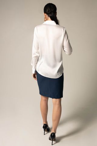 Elegance Silk Blouse in White – Luxurious Women’s Top