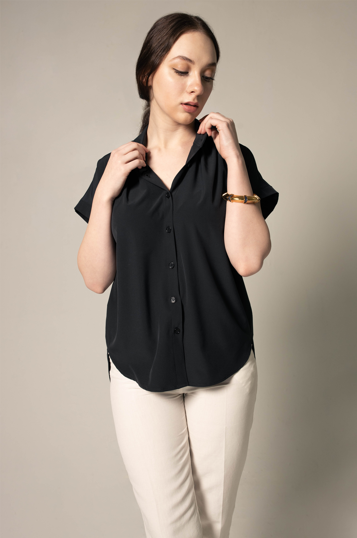 Blusa Preta Clássica – Top Feminino Elegante