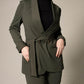 Blazer feminino verde-oliva com botões frontais – Blazer sob medida para mulheres