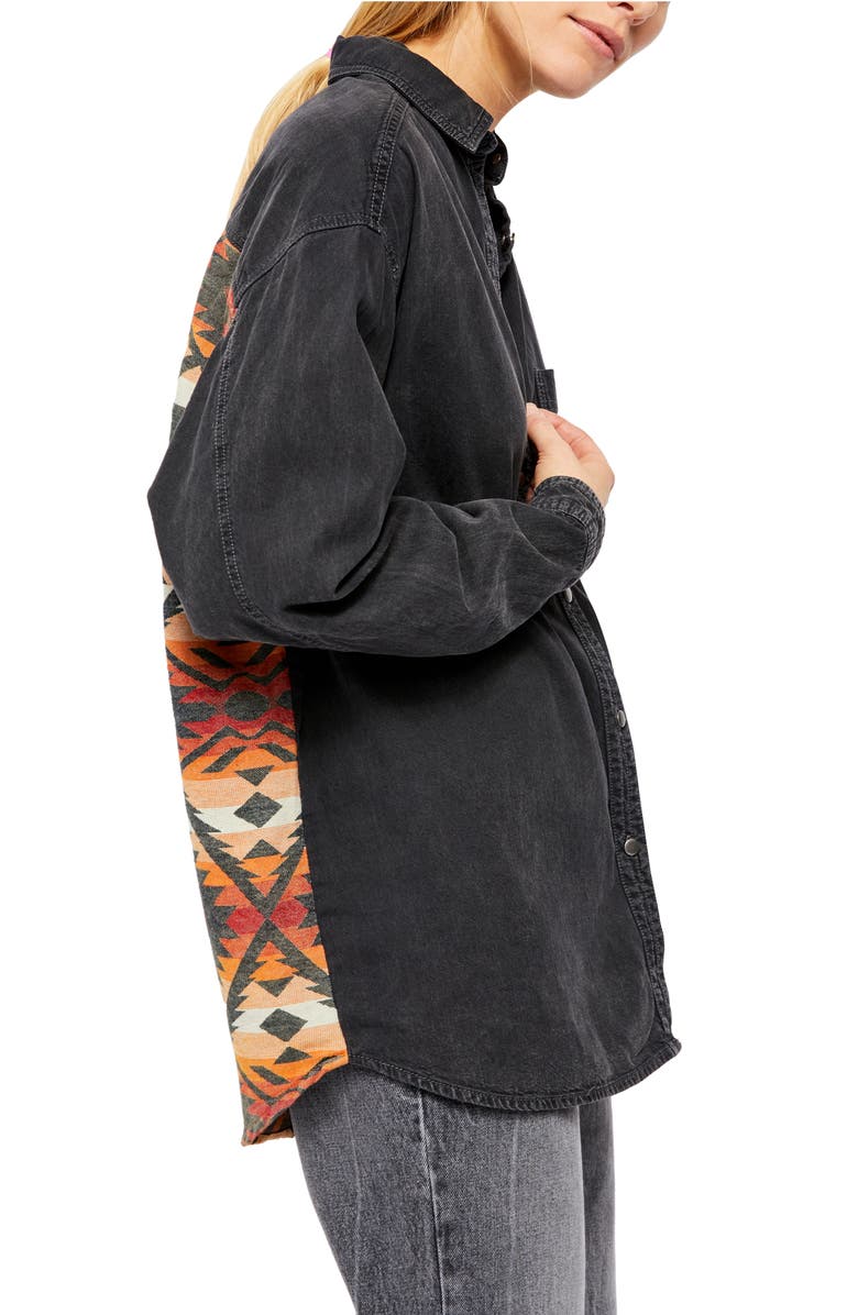 Camisa feminina Echo Rock Washed da Free People, preta, tamanho médio