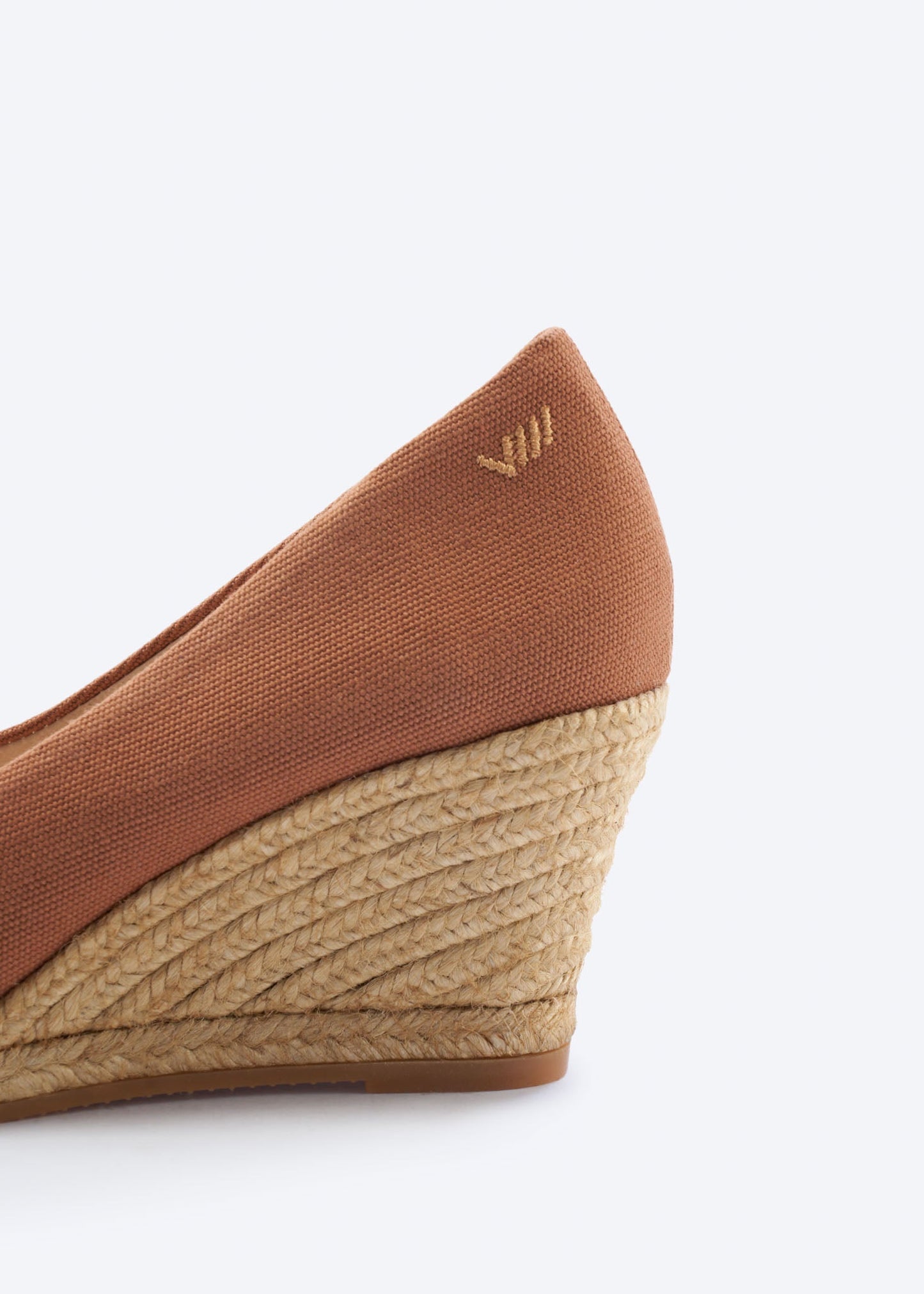 Espadrille Wedges com corte em V em lona com rosas