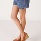 Espadrille Wedges com corte em V em lona com rosas