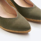 Espadrille Wedges com corte em V em lona com rosas