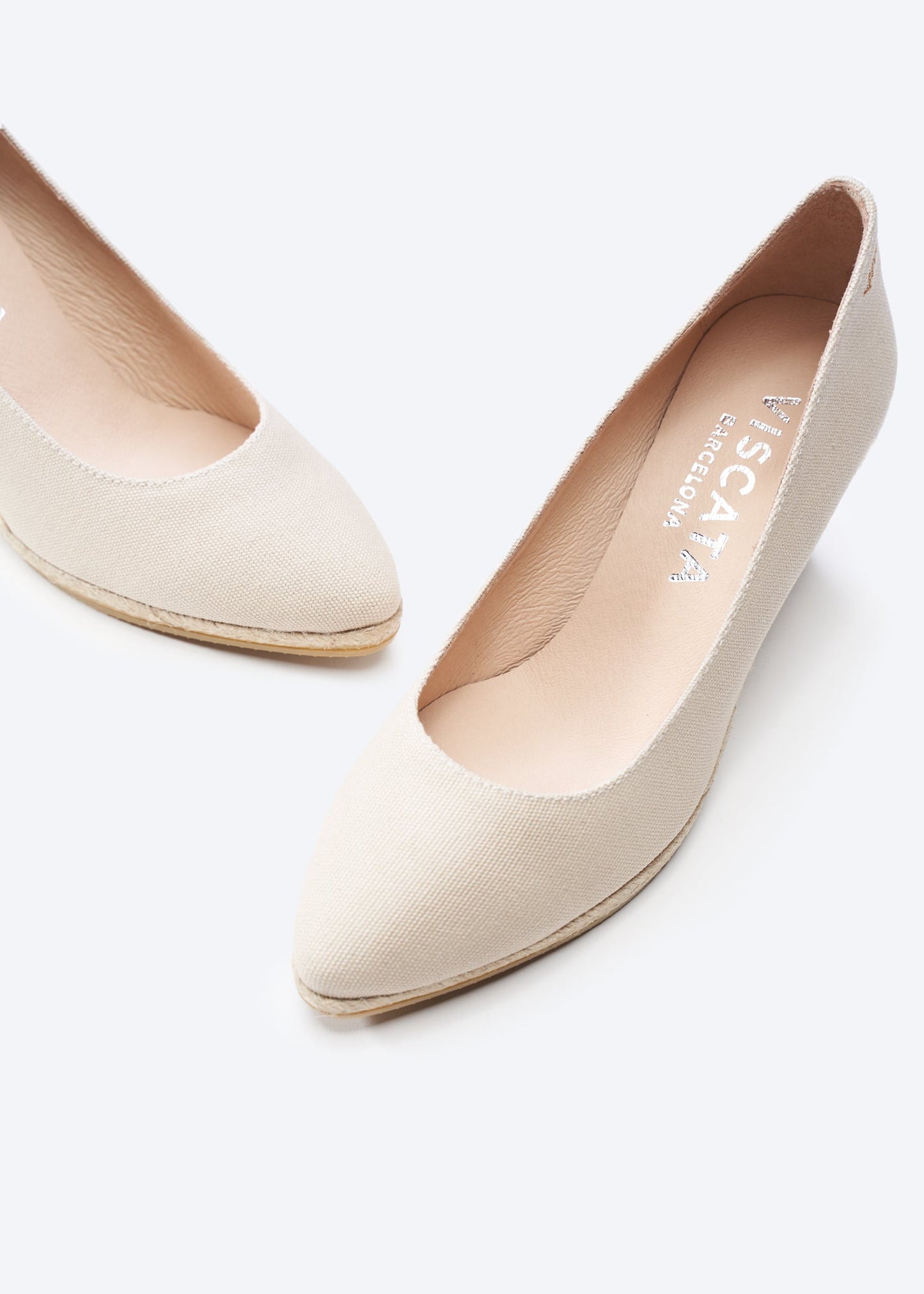 Espadrilles plataforma com corte em U em lona com rosas